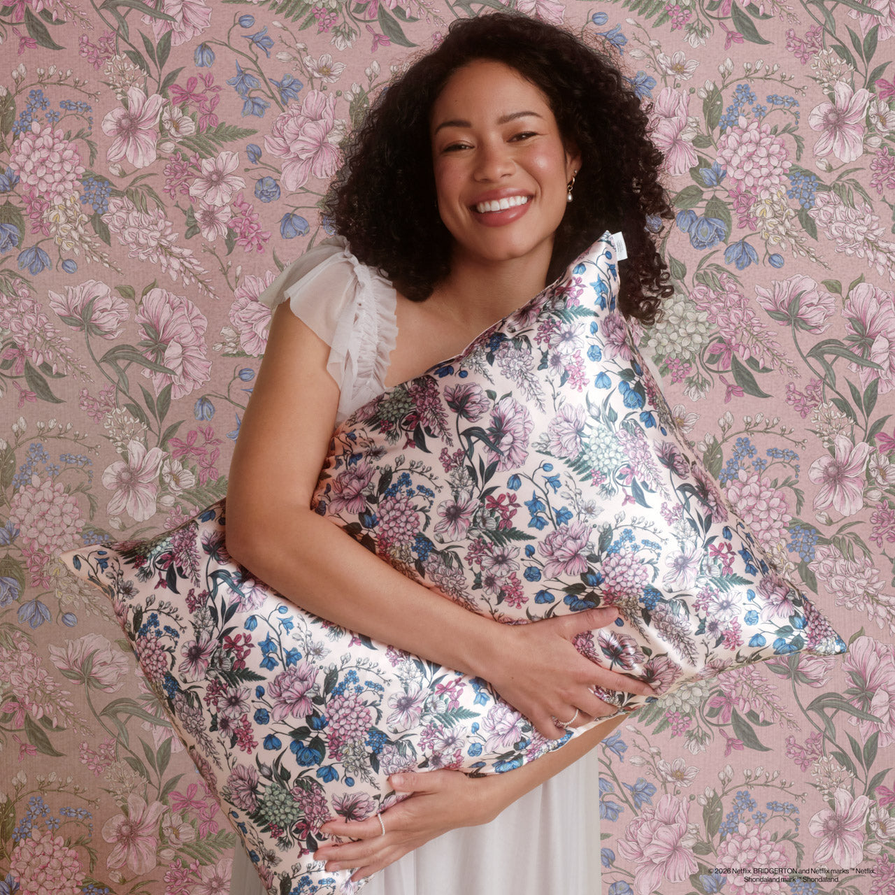 507392-BridgertonxKitsch-StandardSatinPillowcase-Wisteria-Model-3-1280x1280px_eb330629-4e3e-4e5d-8d19-e64896e09c50-1.jpg